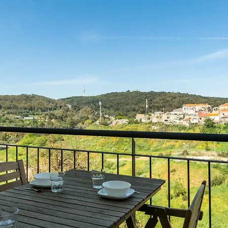Charming Duplex With Terrace 아파트 *