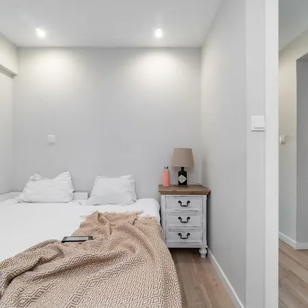 Charming Duplex With Terrace *