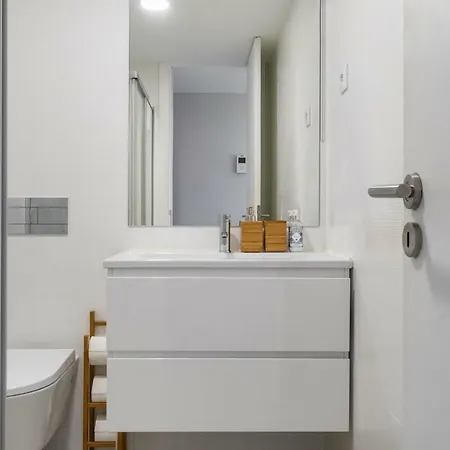 Charming Duplex With Terrace *